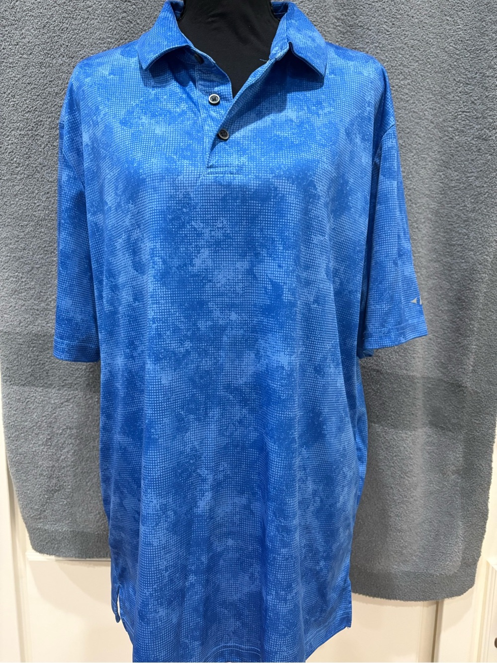 Grand Slam Men's Royal Blue Polo with Subtle Texture